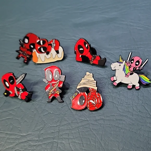 **Deadpool Enamel Pin Set** - Picture 1 of 1